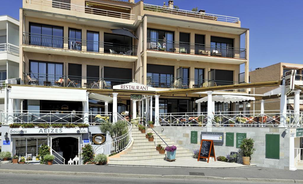 Hotel Les Alizes Cavalaire-sur-Mer Exterior photo